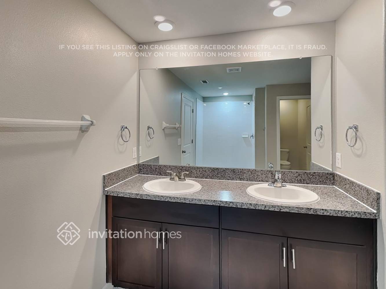 Building Photo - 1533 Blue Rose Dr