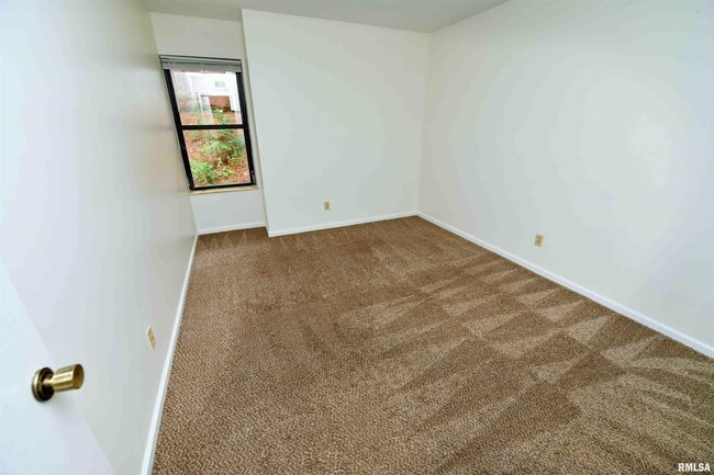 Building Photo - 5734 Autumn Ridge Ct