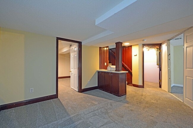 Building Photo - Charming Home for Rent in Brooklyn Center