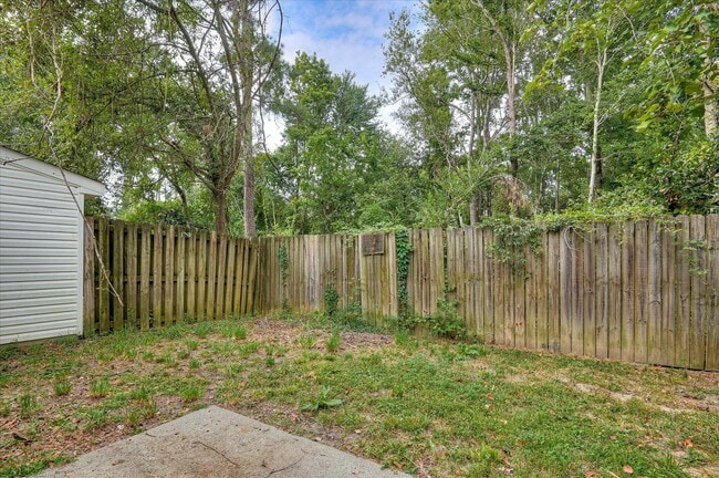 Building Photo - 8035 Reagan Cir