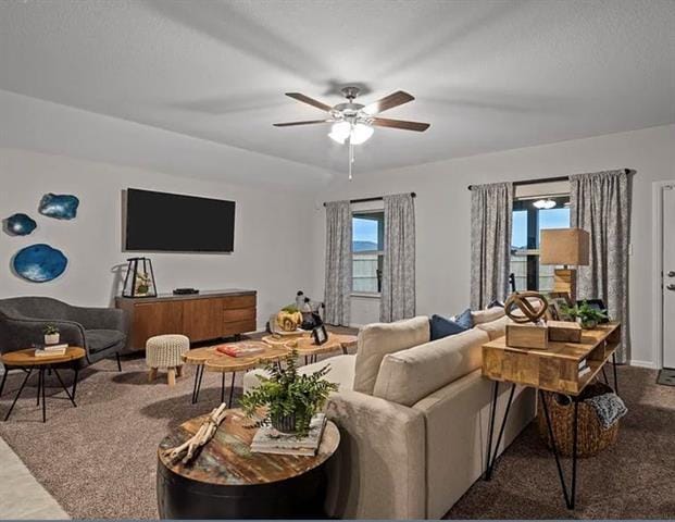 Building Photo - 620 W 1st St