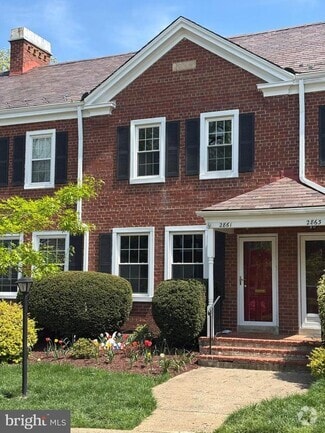 Building Photo - 2861 S Abingdon St