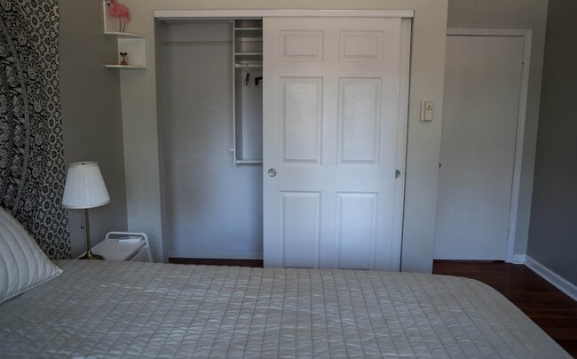 Building Photo - 6725 Mission Gorge Rd