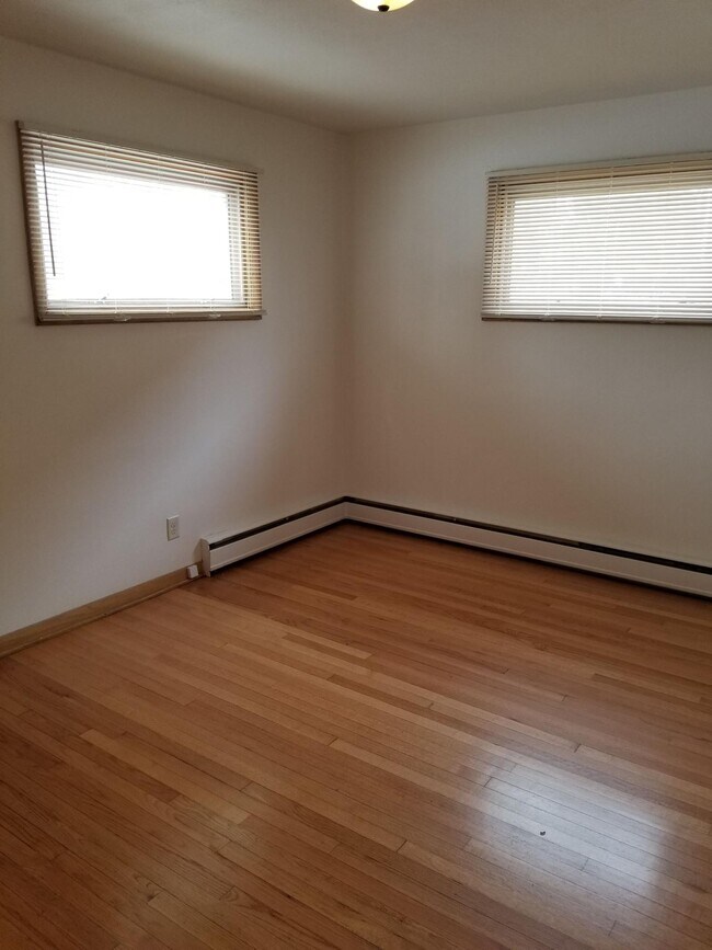 Building Photo - 4909 Ascot Ln