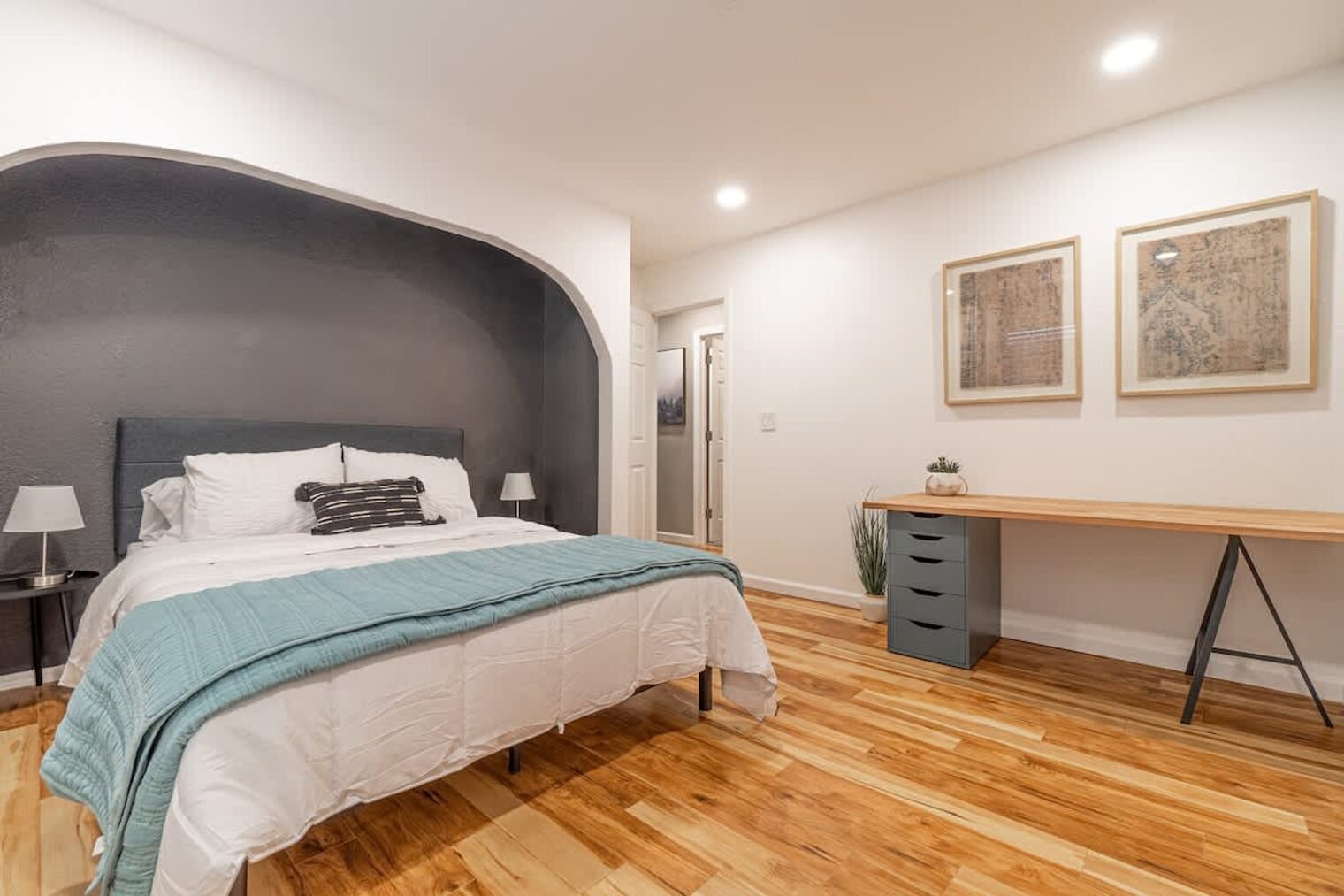 Building Photo - 2850 Columbus Way