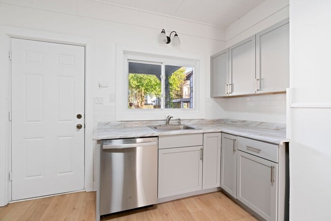 Primary Photo - MOVE IN SPECIAL! SCORE HALF OFF 1ST MONTH'S RENT IF SIGNED BY NOV. 21! Beautiful 3 bedroom home i...