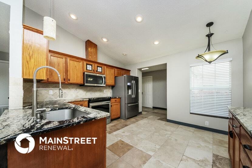 Building Photo - 637 Regency Way