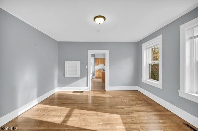 Building Photo - 12 Hillside Ave