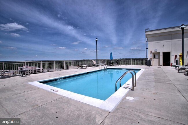 Building Photo - 2726 Gallows Rd