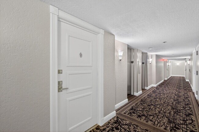 Building Photo - 4200 N Ocean Dr