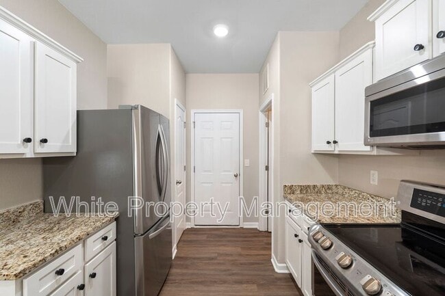 Building Photo - 6113 Purbeck Way