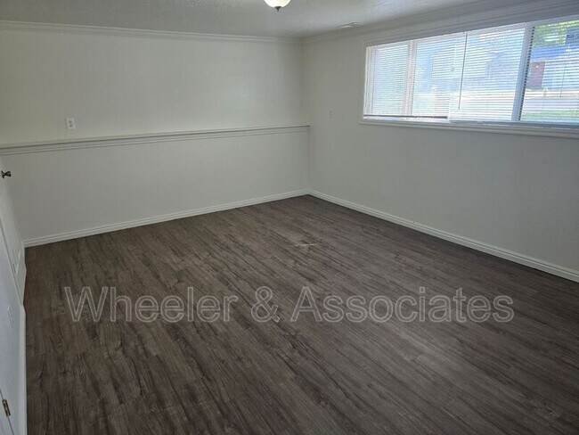 Building Photo - 6087 S 2475 W