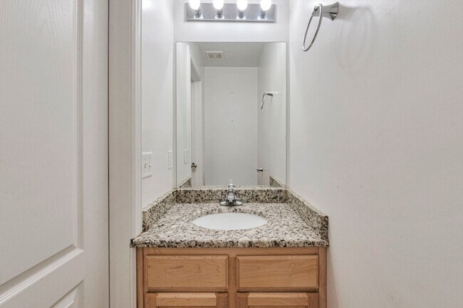 Building Photo - 503 N 850 W