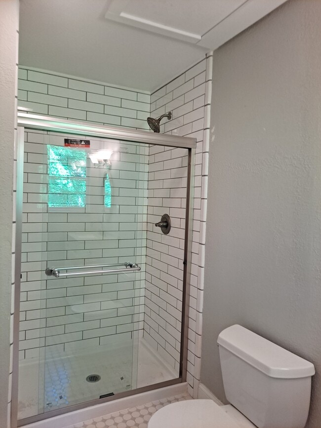 Building Photo - 6101 Cougar Dr