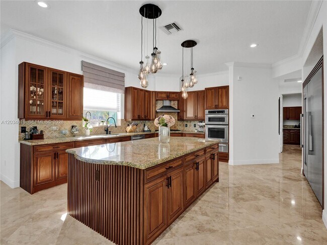 Building Photo - 14321 Jockey Cir