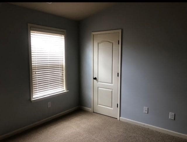 Building Photo - 2312 Oakton Pl