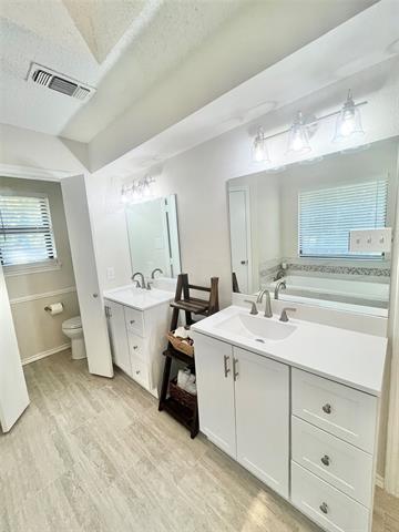 Building Photo - 3915 Wentworth Dr