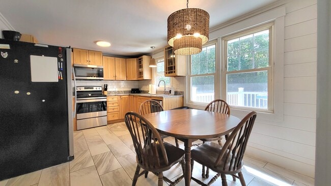 Building Photo - 285 Berwick Rd