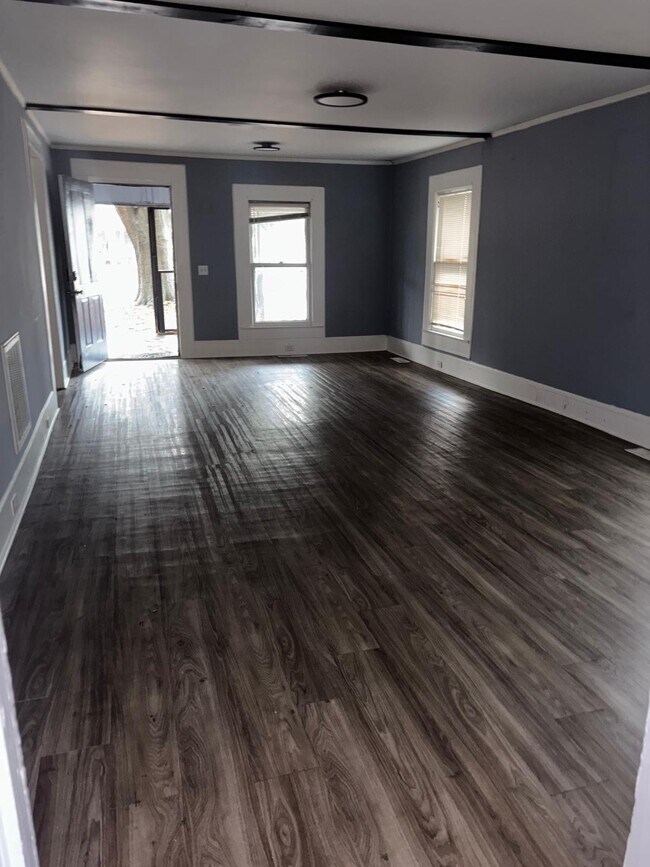 Building Photo - 4322 Mikado Ave