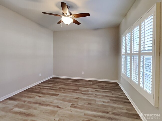 Building Photo - 2644 Jordan Ridge Dr