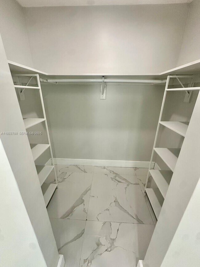 Building Photo - 4681 SW 26th Terrace