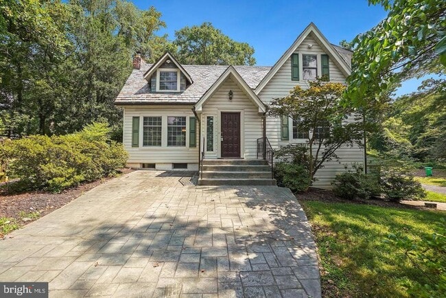 Building Photo - 2310 Cool Spring Rd