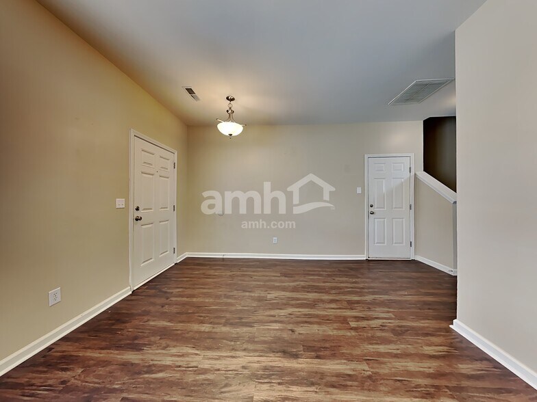 Building Photo - 310 Sabal Palmetto Ct
