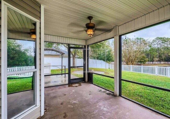 Building Photo - 11797 Huckleberry Trail East