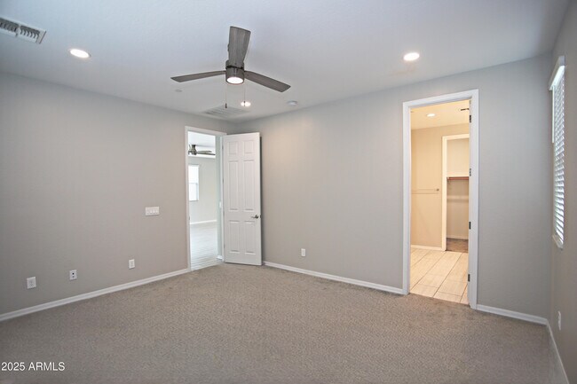 Building Photo - 13335 W Red Range Way
