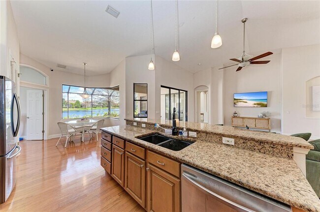 Building Photo - 14325 Sundial Pl