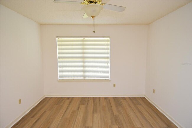 Building Photo - 11901 4th St N