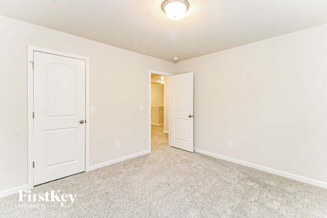 Building Photo - 1136 Scarlett Dr