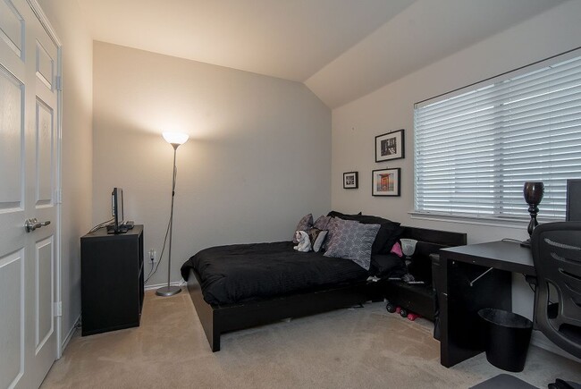 Building Photo - LIVE IN ANNA/ 3 Bdrm/2 Bath/ Cape Cod Cottage/ Lots Of Charm