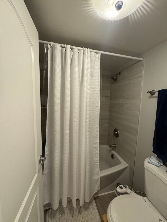 Building Photo - 115 Tramway Dr