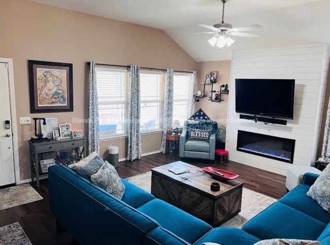 Building Photo - 2740 Red Fish Rd