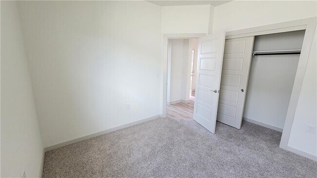 Building Photo - 13708 Zuhause Dr