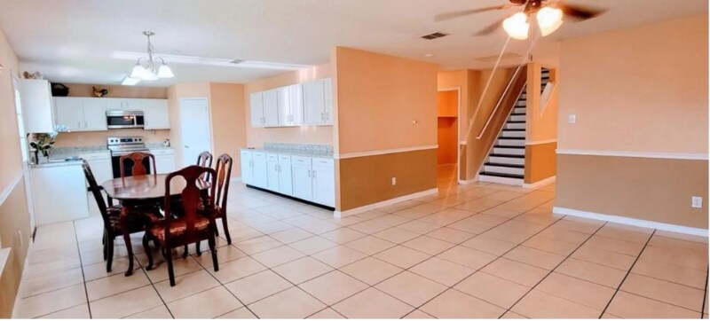 Building Photo - 8733 Polo Dr