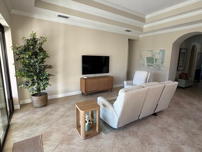 Building Photo - 9080 Isla Bella Cir