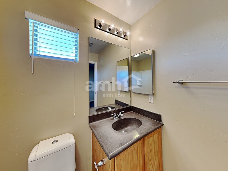 Building Photo - 6056 S Sweet Birch Ln