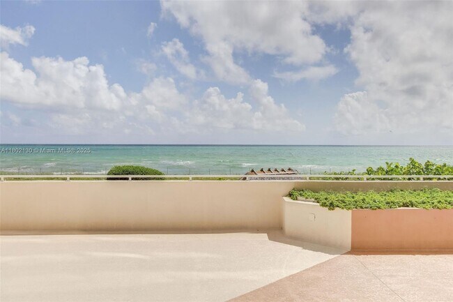 Building Photo - 6423 Collins Ave