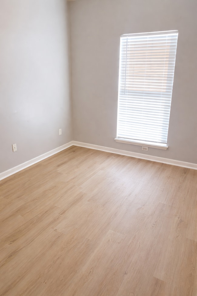 Building Photo - 6421 Brookfield Ct Dr