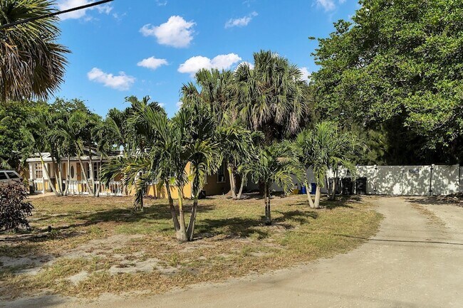 Building Photo - 3861 Wry Rd