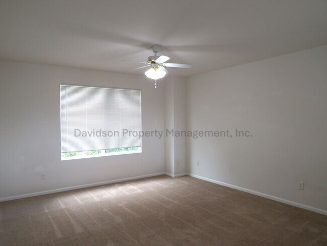 Building Photo - Beautiful 3-Bedroom House in Eastern Colorado Springs