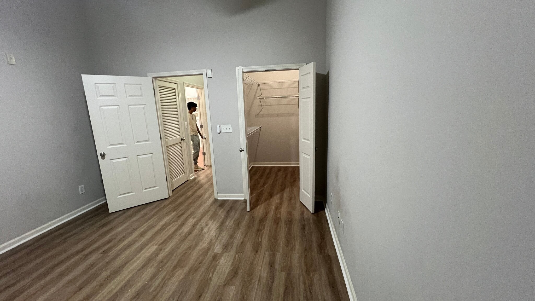 View of Hallway and Walking Closet - Guest Bedroom - 401 16th St NW
