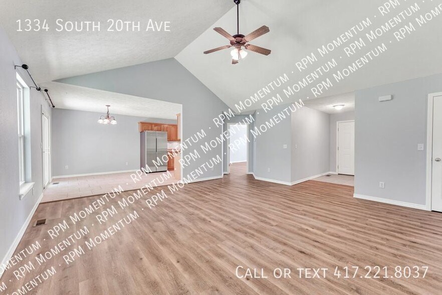 Building Photo - 1334 S 20th Ave