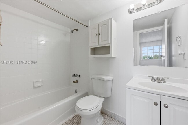 Building Photo - 2520 N Andrews Ave