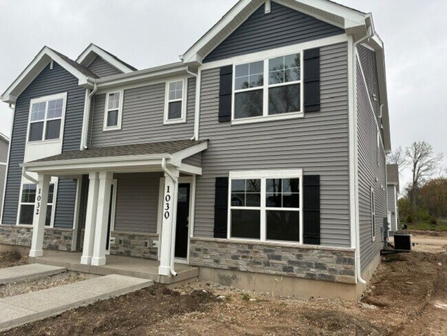 Building Photo - Brand New 3 Bedroom - 2.5 Bath Condo in Union Grove