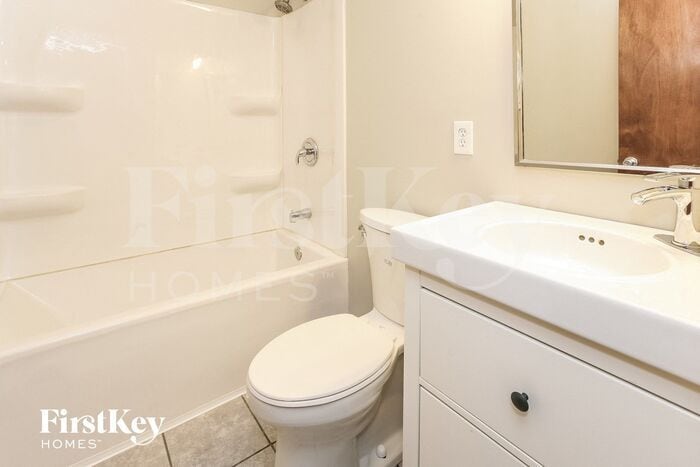 Building Photo - 8738 Buckhaven Dr