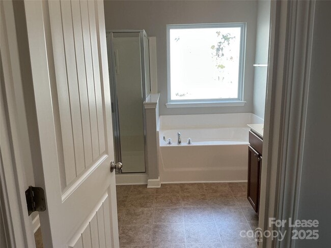 Building Photo - 5830 Langwell Ln