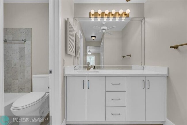 Building Photo - 6319 Bay Club Dr